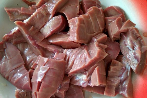家常瘦肉炒腰花的做法图解2