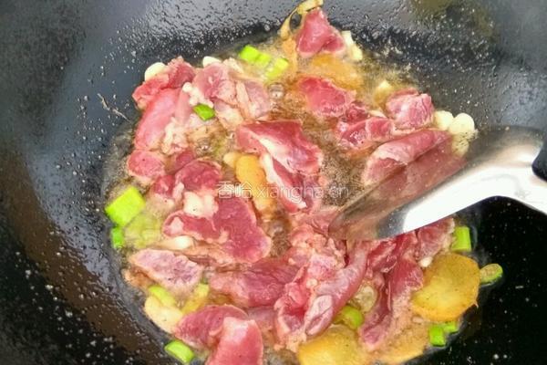 家常瘦肉炒腰花的做法图解4