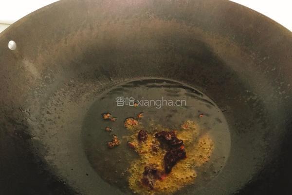 蒜苗炒鸭郡把的做法图解4