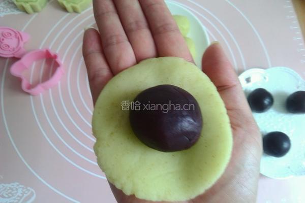 卡通猕猴桃冰皮月饼的做法图解8
