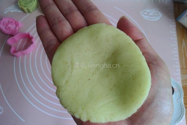 卡通猕猴桃冰皮月饼的做法图解7