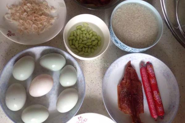 糯米灌咸鸭蛋的做法图解1
