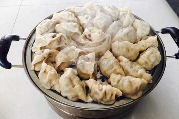 猪肉木耳馅大蒸饺～的做法图解13