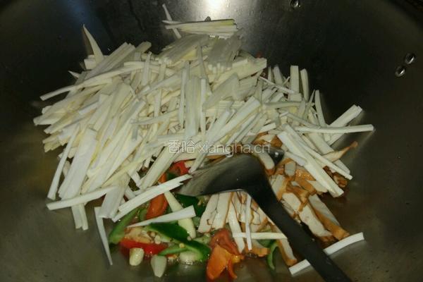 香干茭白炒肉丝的做法图解5