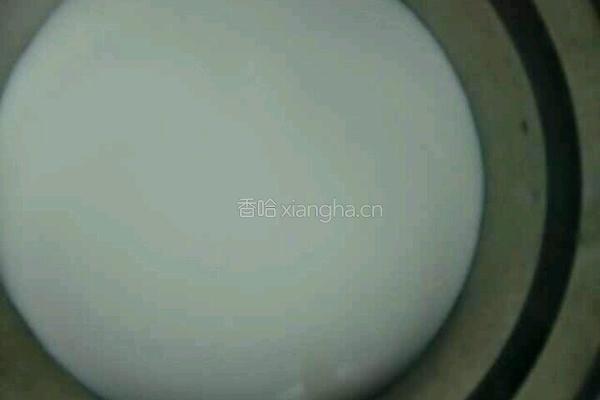 椰蓉牛奶小方的做法图解1