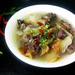 天麻乌鸡汤的做法[图]