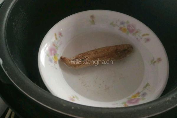 天麻乌鸡汤的做法图解1