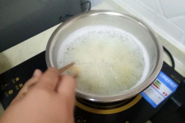 培根意面的做法图解3