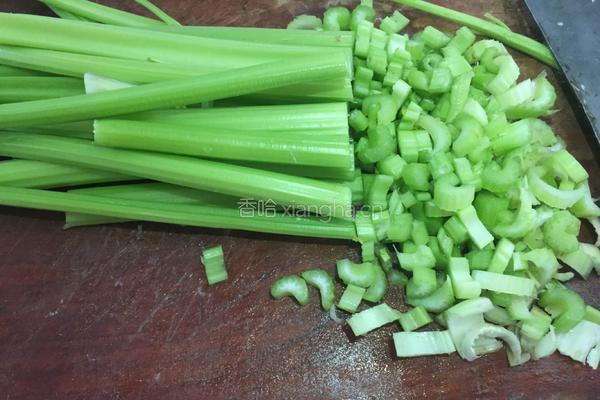 芹菜馅饺子的做法图解4