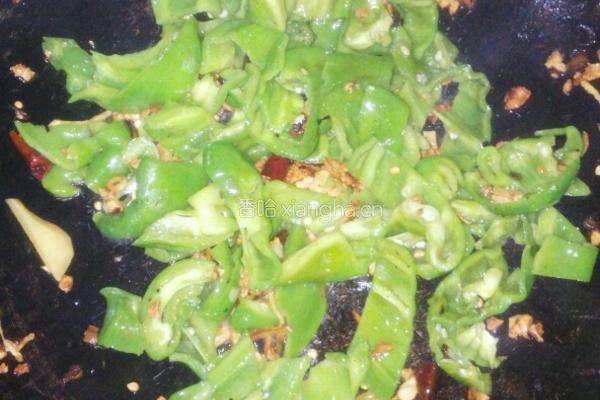 青椒土豆毛肚片的做法图解3