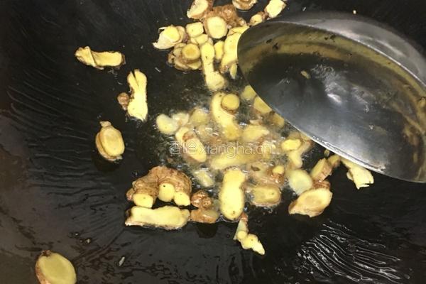 红焖排骨芋头煲的做法图解8