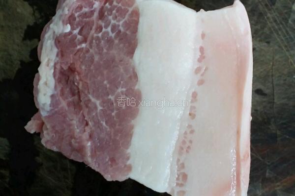 猪肉炖土豆的做法图解1