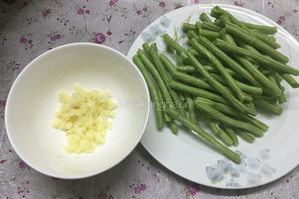 凉拌豆角的做法图解2