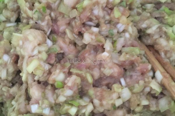 芹菜水饺的做法图解4