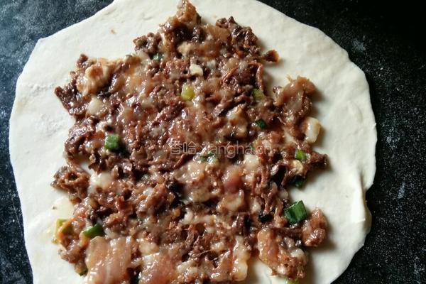梅干菜饼的做法图解3