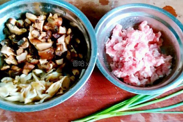 香菇粥的做法图解3