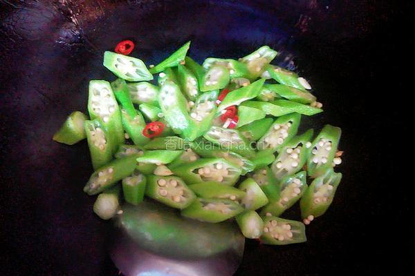 黄秋葵炒鸡蛋的做法图解5