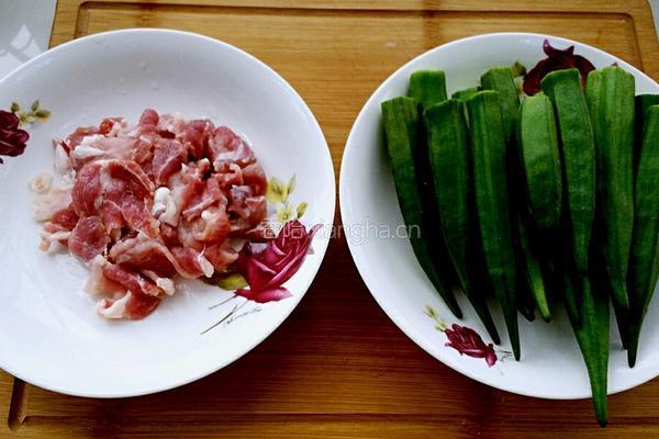 秋葵炒肉的做法图解1