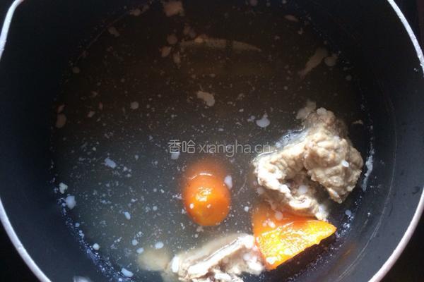 排骨粥的做法图解2