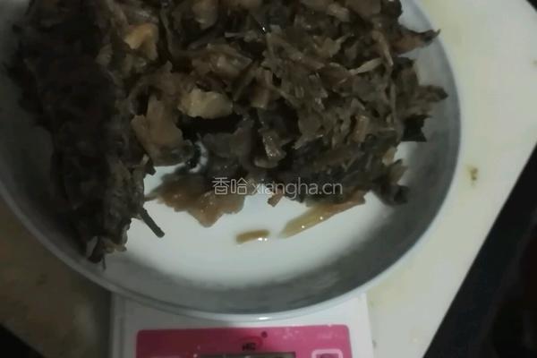 梅干菜肉馅的做法图解1