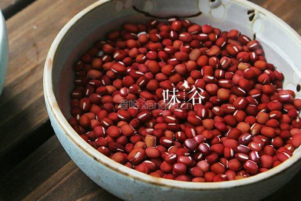 紅豆薏米粥的做法图解1