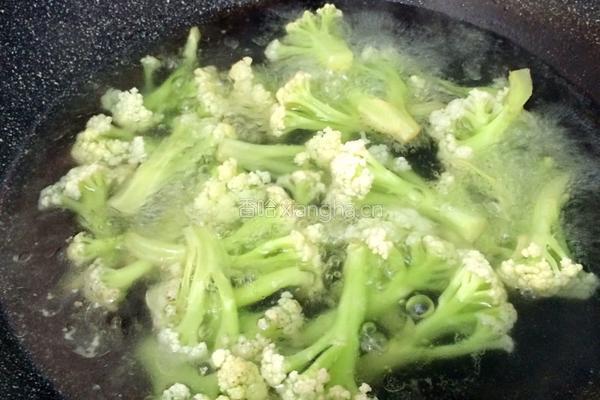 干煸花菜的做法图解4
