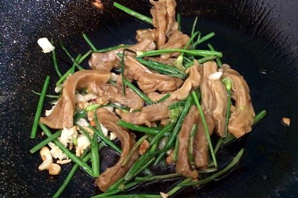 干煸花菜的做法图解5