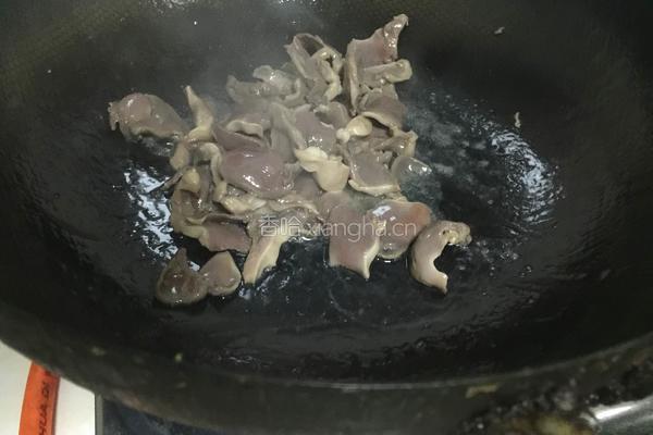 炒鸡杂的做法图解4