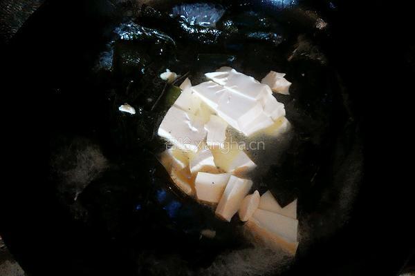 海带豆腐汤的做法图解3