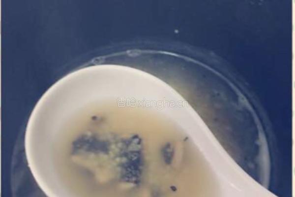 小米阿胶粥的做法图解1