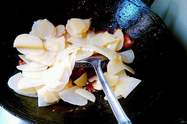 土豆回锅肉的做法图解7