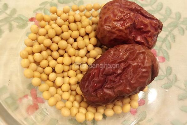 红枣豆浆的做法图解1