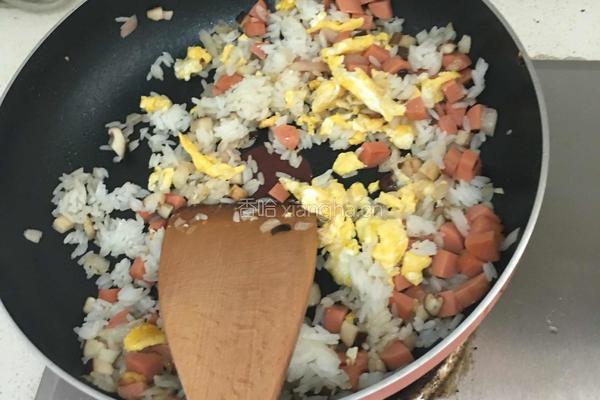 洋葱蛋炒饭的做法图解6