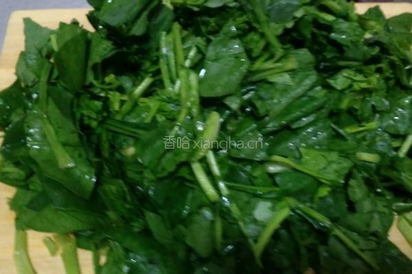 菠菜拌花生米的做法图解2