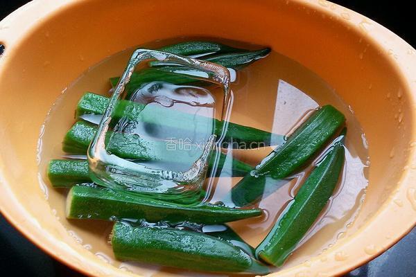 冰镇秋葵的做法图解3