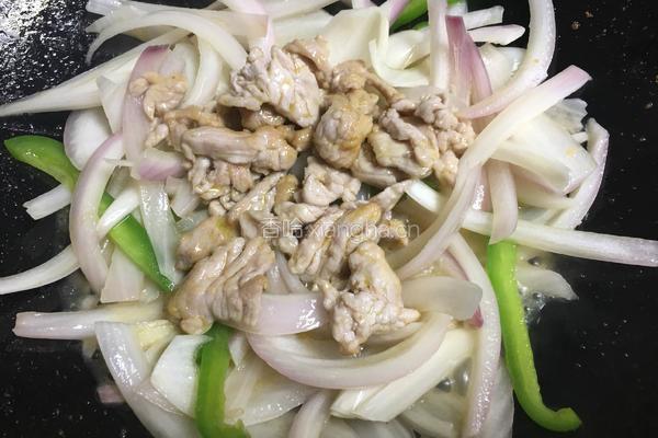 洋葱炒肉片的做法图解7