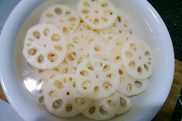 香辣藕片的做法图解2