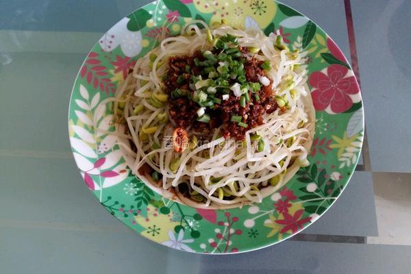 凉拌黄豆芽的做法图解10
