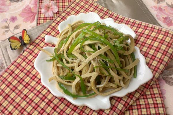 青椒豆腐皮的做法图解6