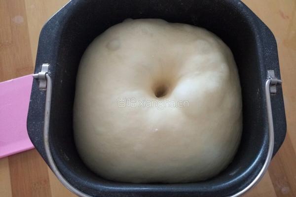 肠仔面包的做法图解3