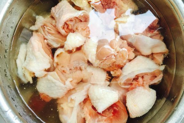 土豆烧鸡腿的做法图解2