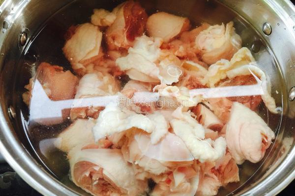 土豆烧鸡腿的做法图解4