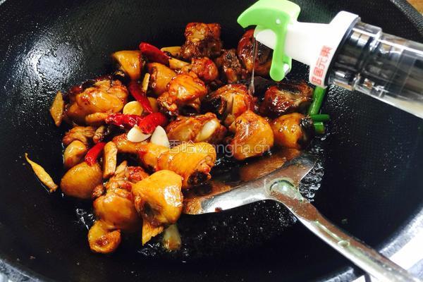 土豆烧鸡腿的做法图解11