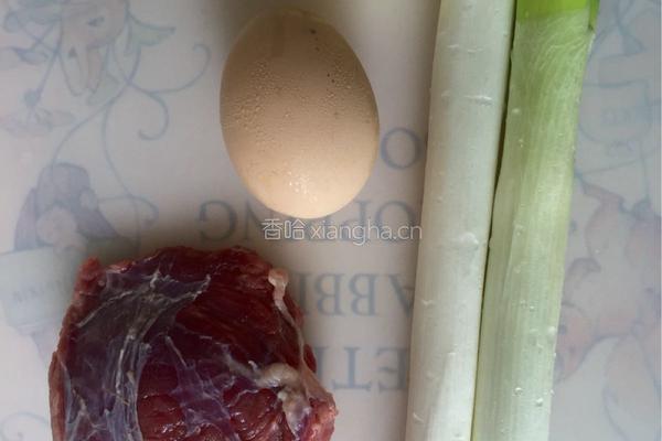 葱爆牛肉的做法图解1