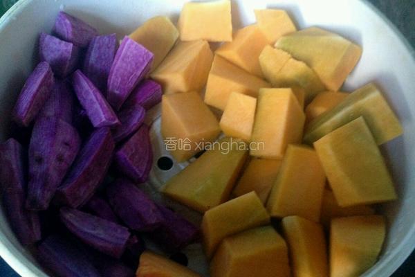 酒酿彩汤圆的做法图解1