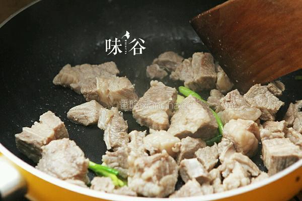 咖喱牛腩的做法图解4