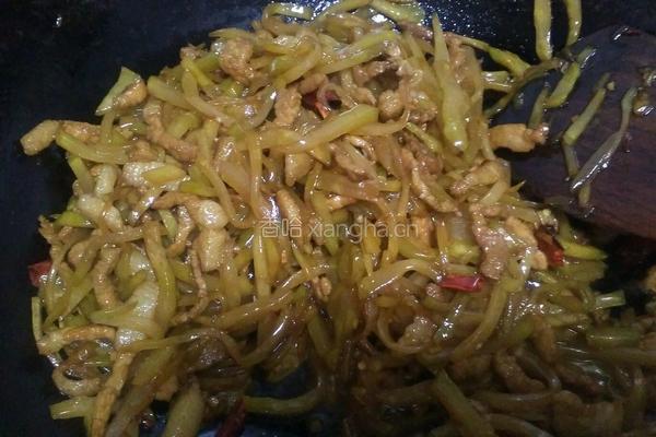榨菜炒肉丝的做法图解12