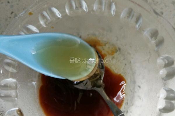 蜜汁猪皮的做法图解1