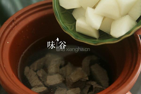 清炖牛肉萝卜汤的做法图解4