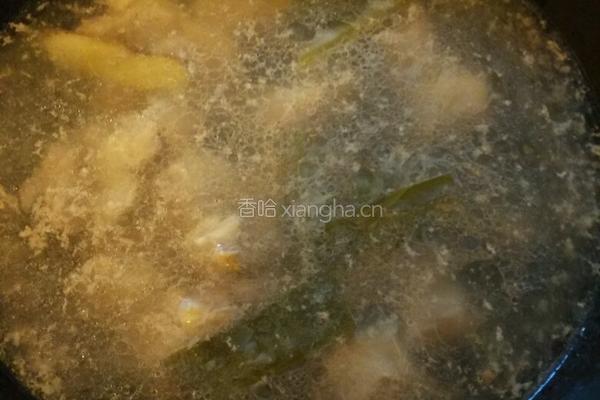 丝瓜排骨汤混沌的做法图解1